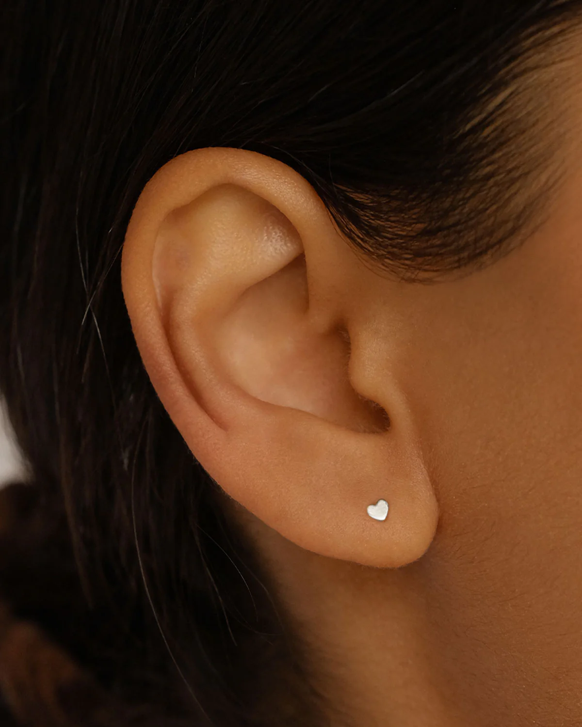 14k Solid White Gold Sweetheart Cartilage Flatback Earring - Image 2