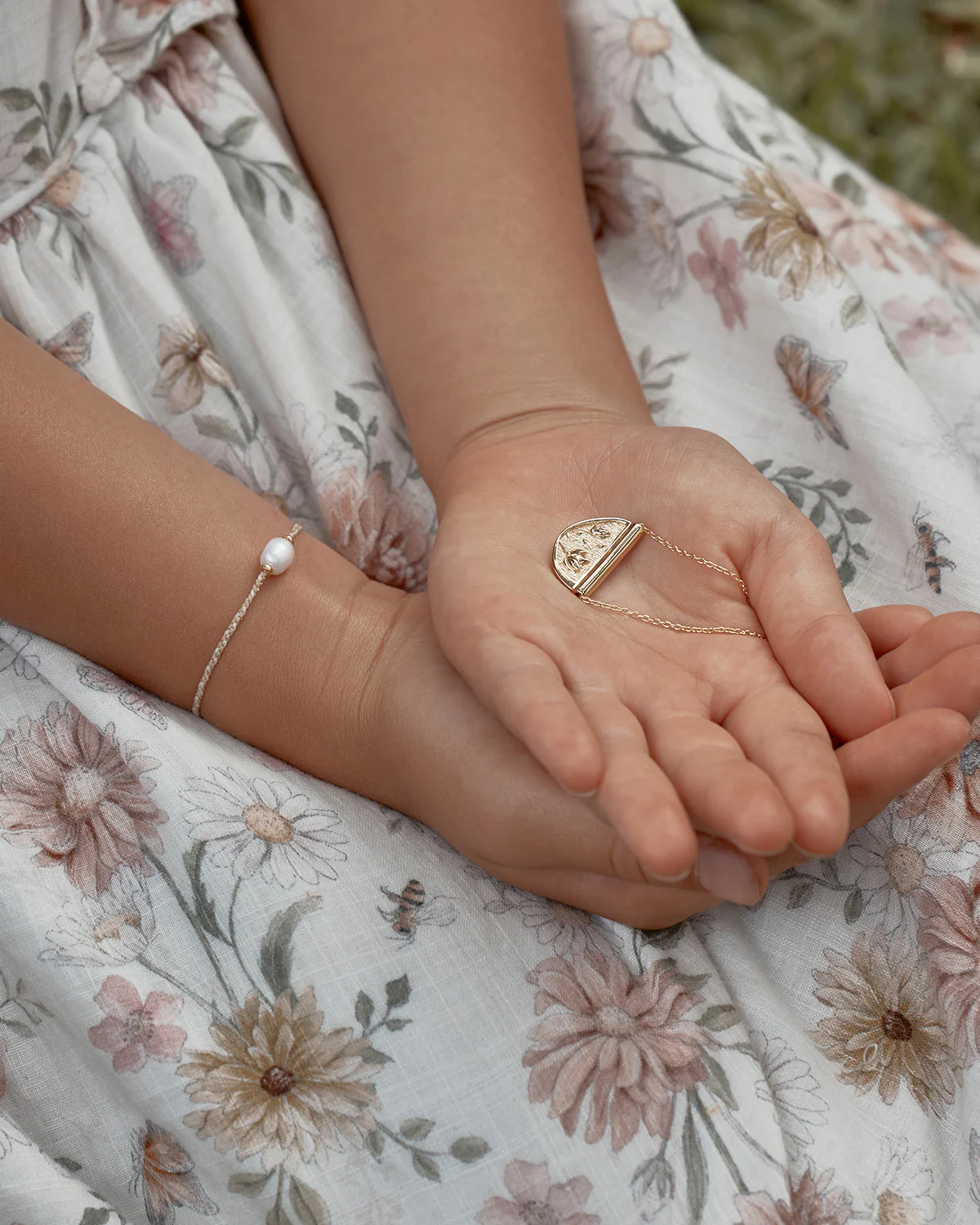 18k Gold Vermeil Eternal Peace Bracelet - Image 6