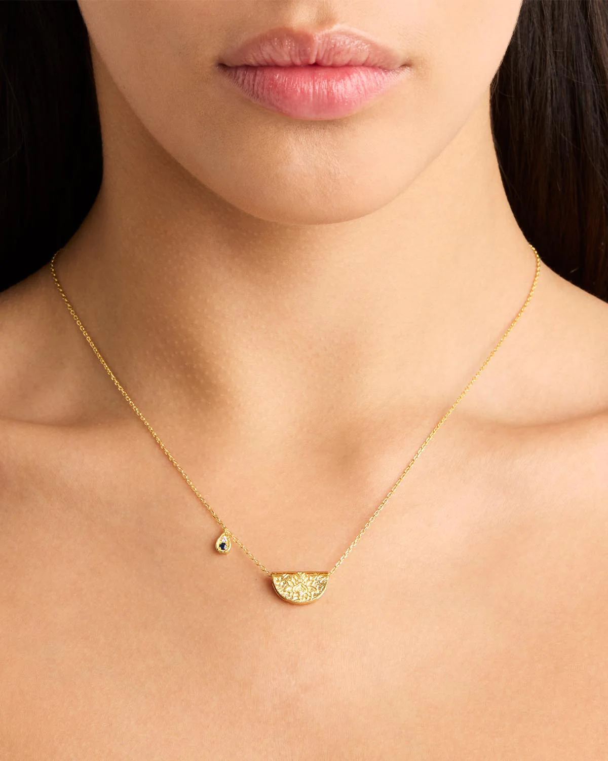 18k Gold Vermeil Lotus Birthstone Necklace - September - Sapphire - Image 2