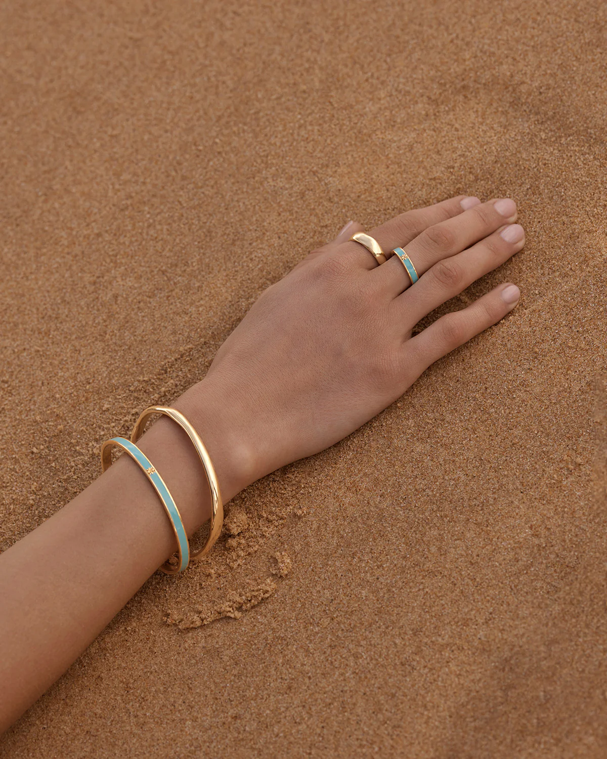 18k Gold Vermeil Lover Bangle - Image 2
