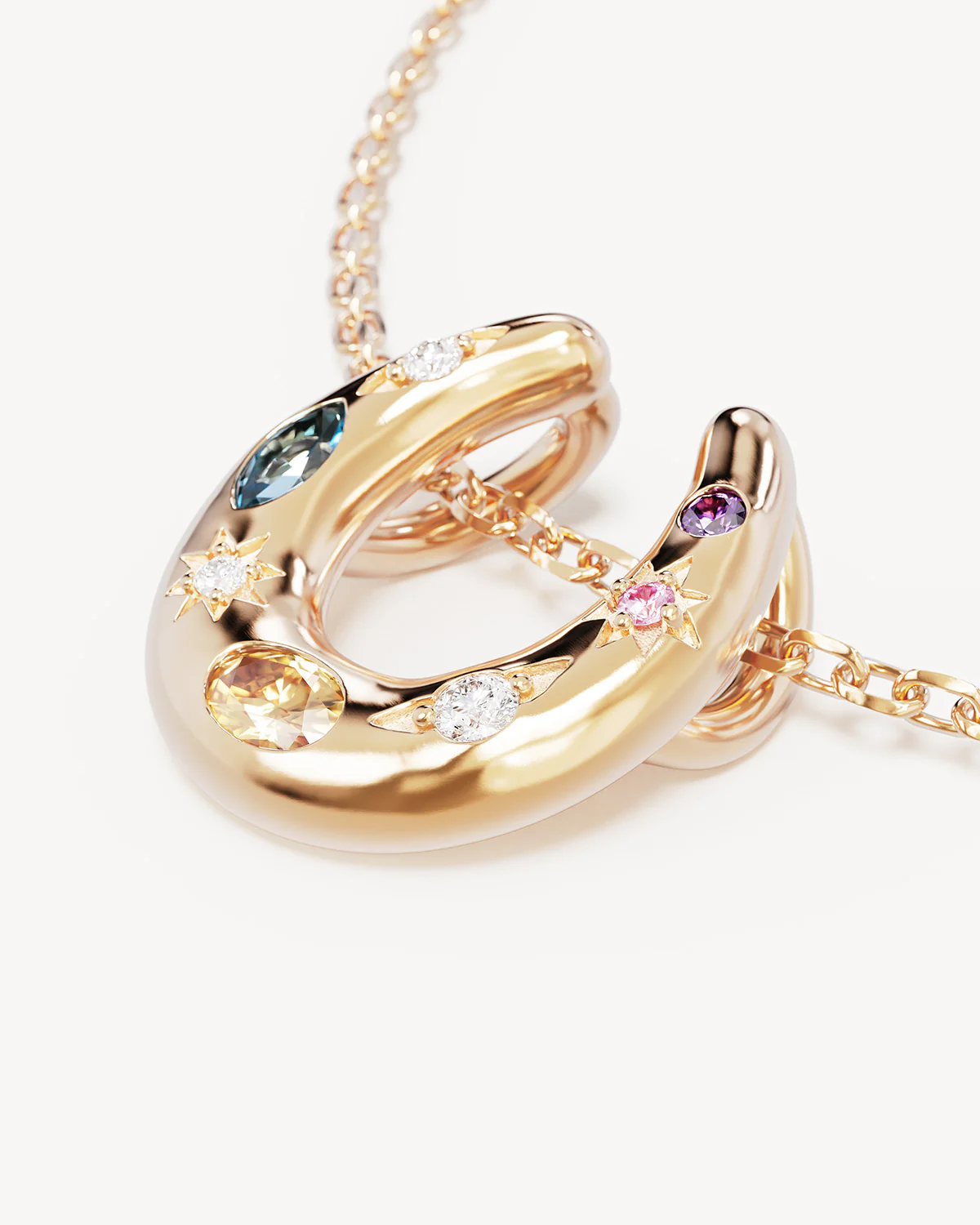 18k Gold Vermeil Lucky Horseshoe Necklace - Image 4