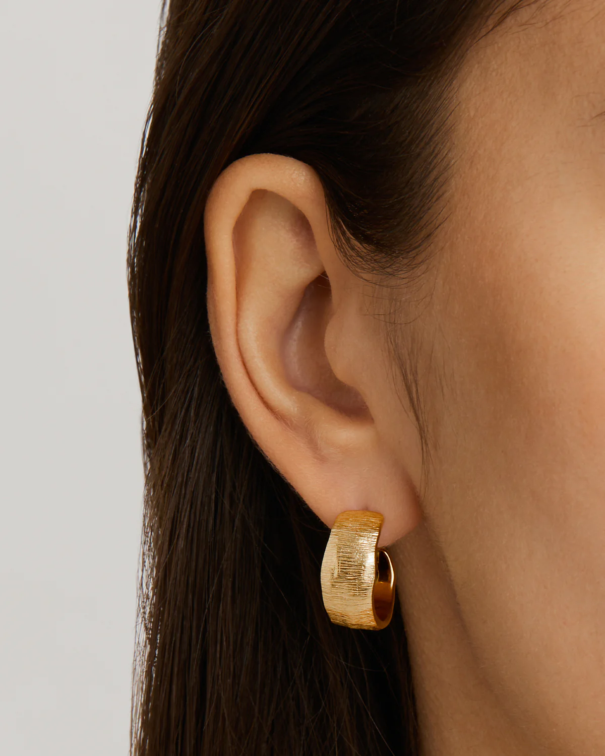 18k Gold Vermeil Woven Light Hoops - Image 2