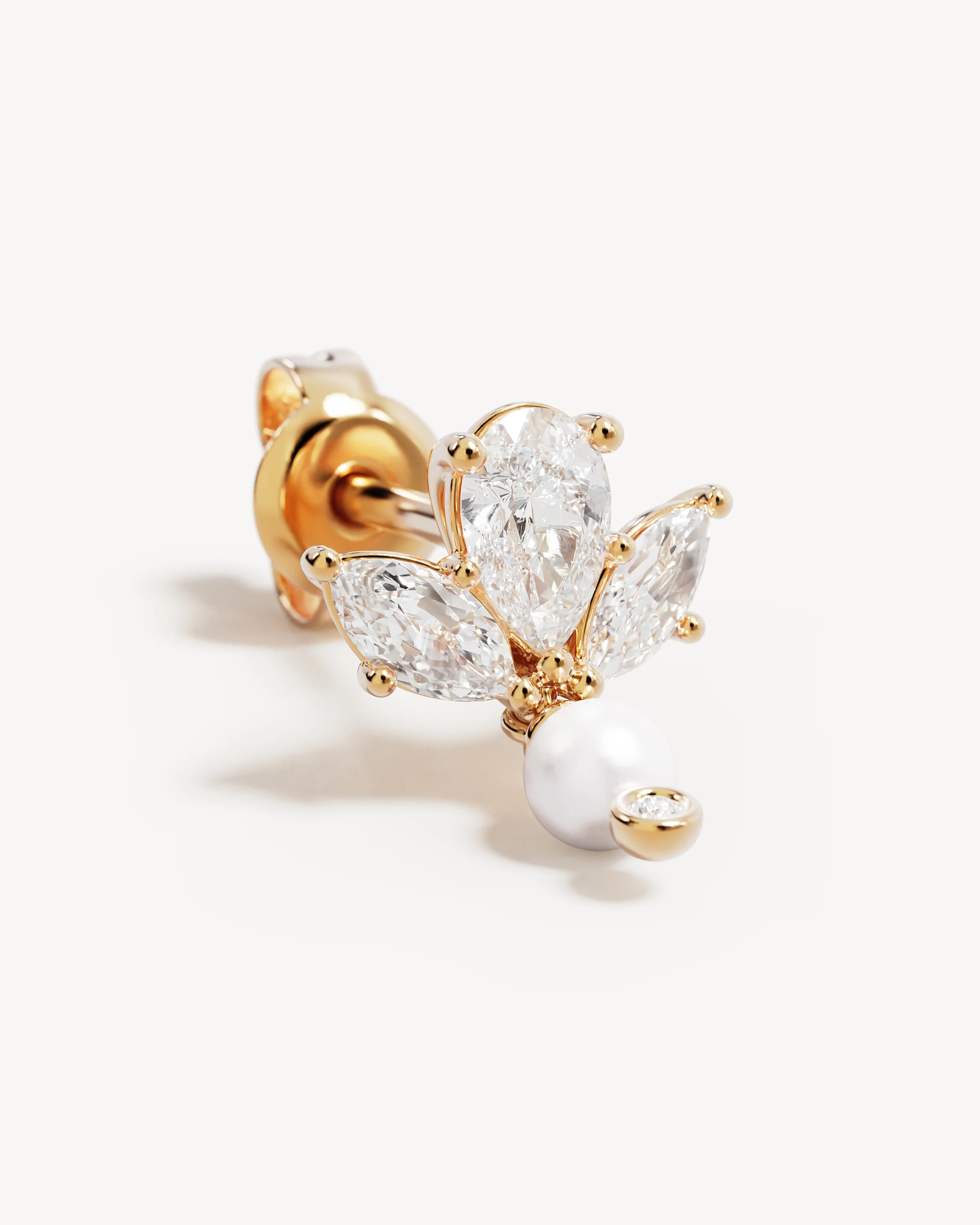 18k Solid Gold Floating Lotus 0.38ct Lab-Grown Diamond Pearl Earring - Image 3