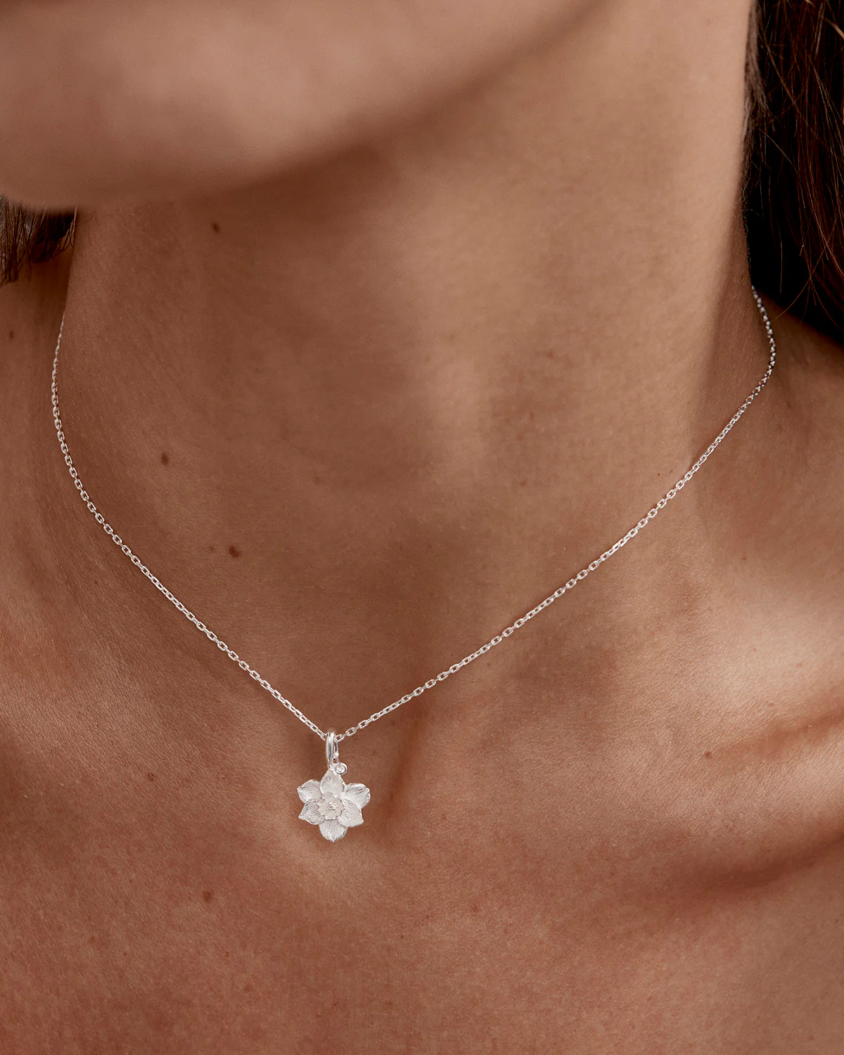 Sterling Silver Narcissus December Birth Flower Necklace - Image 2