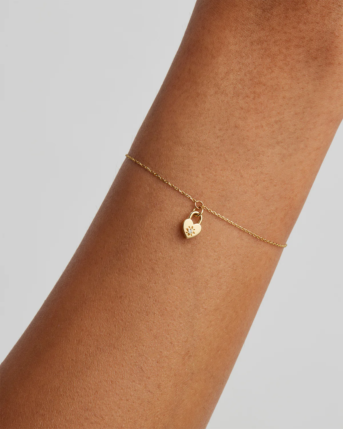 9k Solid Gold Lab-Grown Diamond Lotus Heart Padlock Bracelet - Image 2