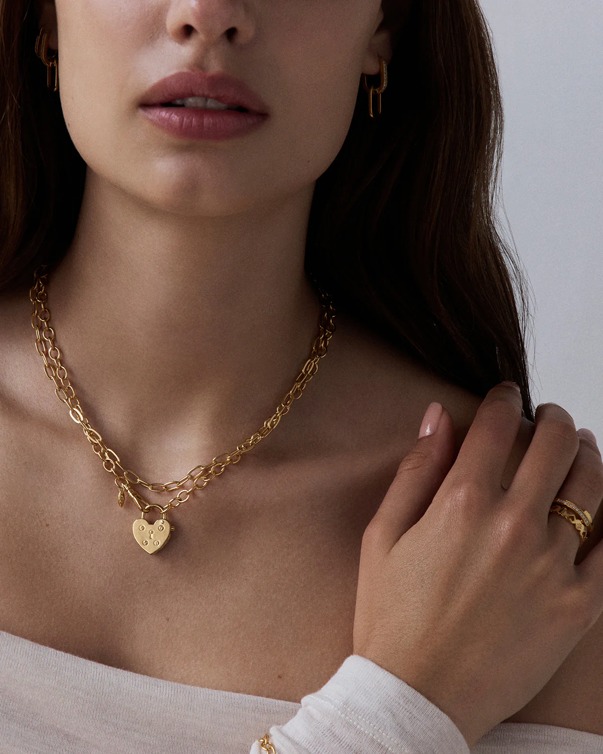 18k Gold Vermeil Connected Hearts Ring - Image 5